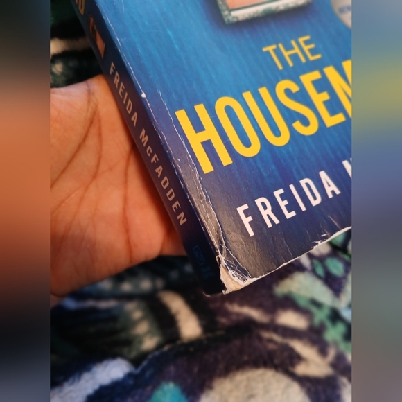 The Housemaid by Freida McFadden Book - Picture 2 of 6